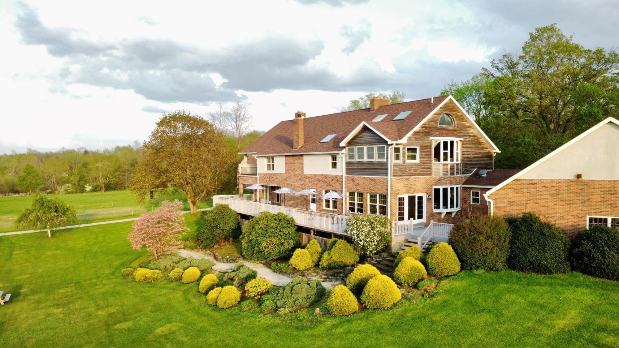 Warner-Concord Farms Bed & Breakfast Geneva Dış mekan fotoğraf