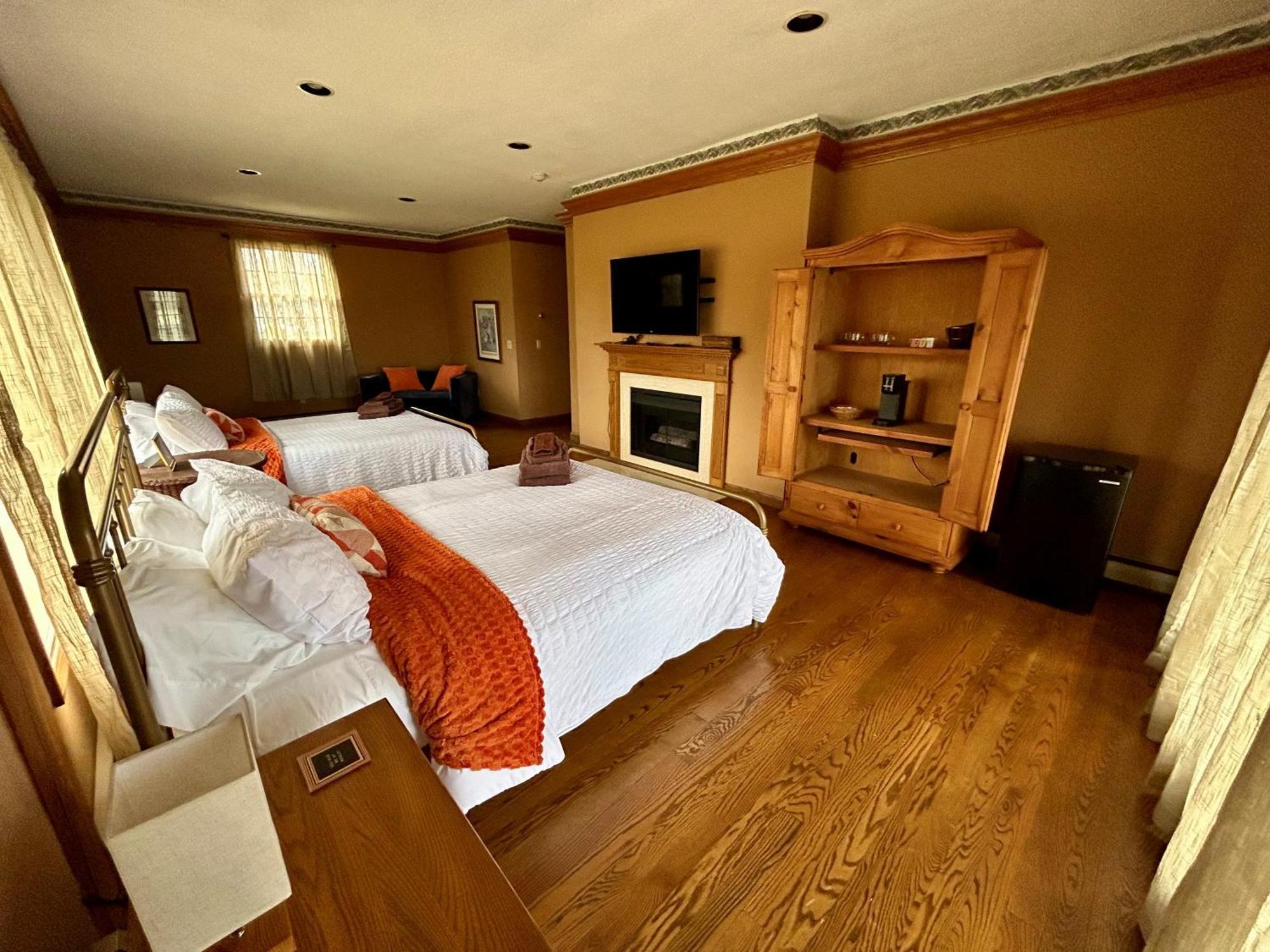 Warner-Concord Farms Bed & Breakfast Geneva Dış mekan fotoğraf