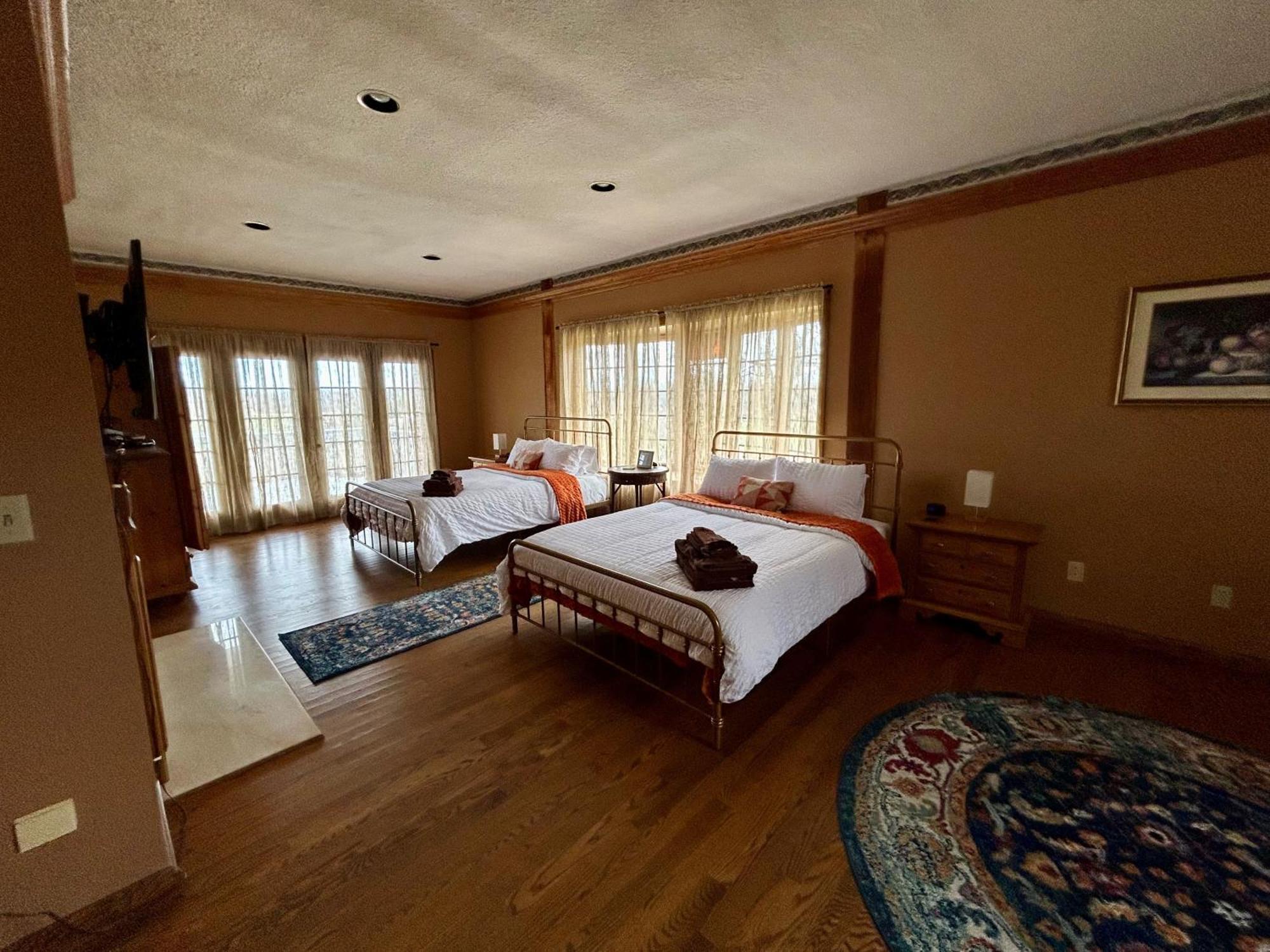 Warner-Concord Farms Bed & Breakfast Geneva Dış mekan fotoğraf